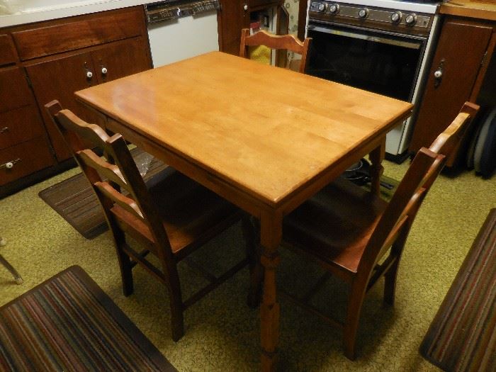 Vintage Knotty Pine Kitchen Table, Leaves Pull Out to Extend table 4 Knotty Pine Ladder Back Side Chairs