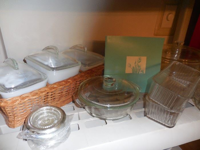 Glass Bake (3) in Basket Carrier. Pyrex Glass bakes. Loaf Pans, Platters