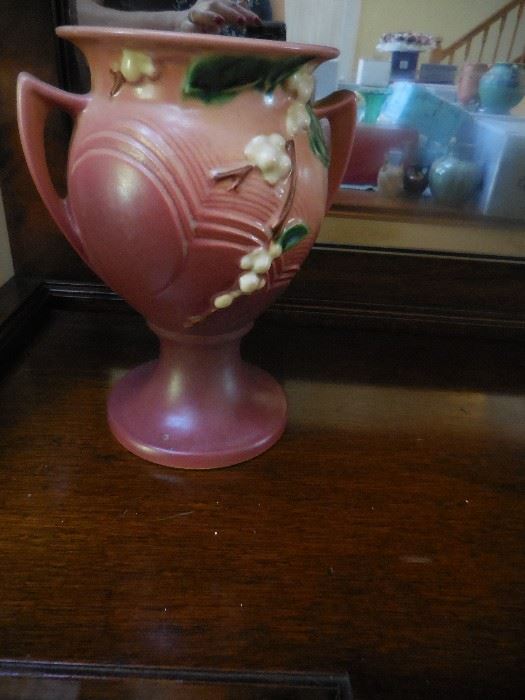 Roseville 2 Handled Snow Berry Vase