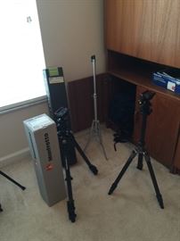 Many different tripods