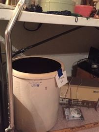 Robinson Ransbottom 10 Gallon Crock