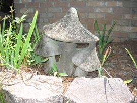 CONCRETE MUSHROOMS