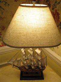Clipper ship lamp