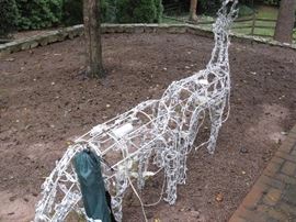 Lighted deer that also move. Working condition