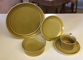 Homer Laughlin Service for 8 plus extras