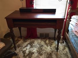 writing desk