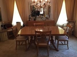 Stunning Dining set