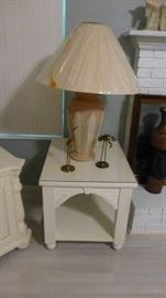 Great side end table