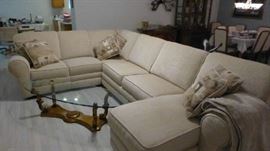 Very clean sectional with one side recliner