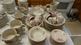 Set of Gibson dishes