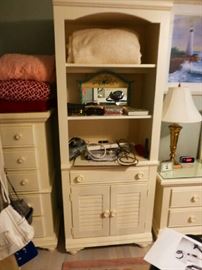Broyhill Open Unit / Bookcase