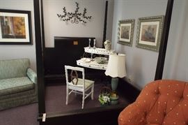 black poster bed 299.00