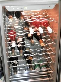 Haler Electric 25 Bottle/4 Rack Wine Cooler