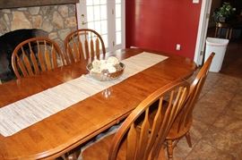 furn kitchen table