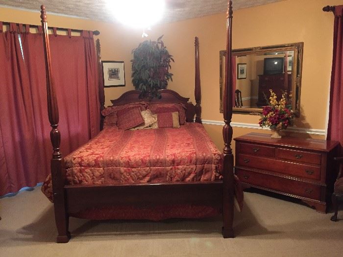 American Drew Fine Furniture.  Queen Size Bed