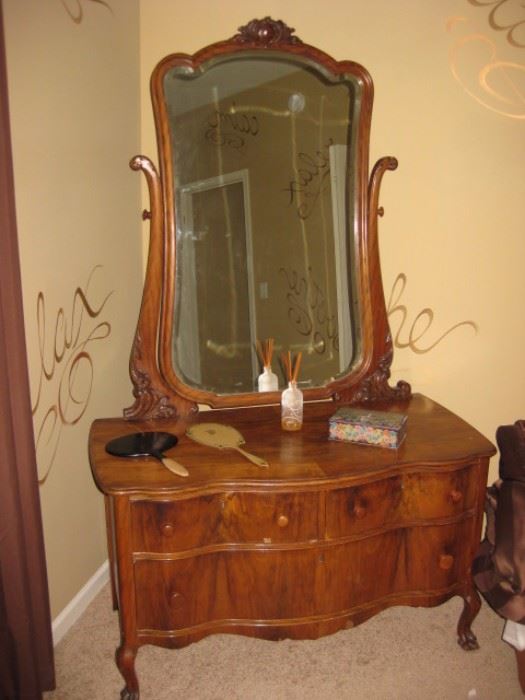 Fabulous antique curved burled wood vanity dressing table.