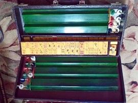 Vintage Mah Jong setwith 5 green Bakelite racks and tiles in Brown faux alligator leather case. A Collectors find