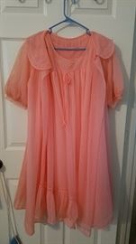 vintage shadowline lingerier, peignoir