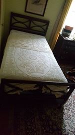 2 Vintage twin beds (1 of 2) (2 of 2)