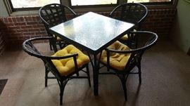 Square table & chairs (comes with larger top to convert to larger table)