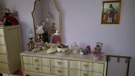 Vintage dresser