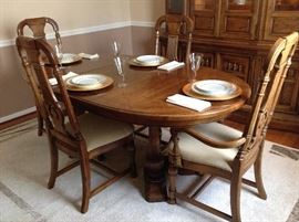 Dining set, six chairs and extra leaf
