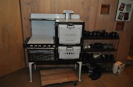 Nice old Reliable porcelain stove