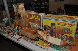 Several vintage boxed toys