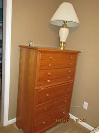 Chest of drawers