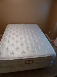 Bershire collection Queen mattress, box springs and frame
