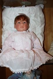 Lee Middleton Convention Doll 25 Years of Love $135