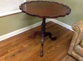 Round mahogany table