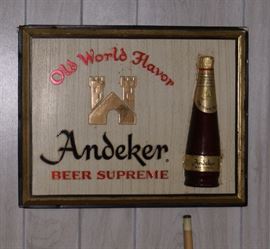 Andeker Beer Sign