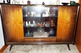 MID CENTURY MODERN GERMAN "ATOMIC" DESIGN OMBRE WOOD FINISH CABINET *RARE*