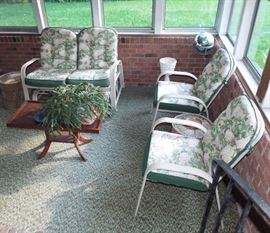 VINTAGE OUTDOOR PATIO SET