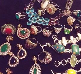 ASSORTED ANKARA AND THAI STERLING AND GEMSTONE JEWELRY
