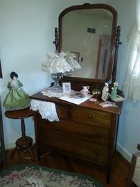 Early 20th century dresser