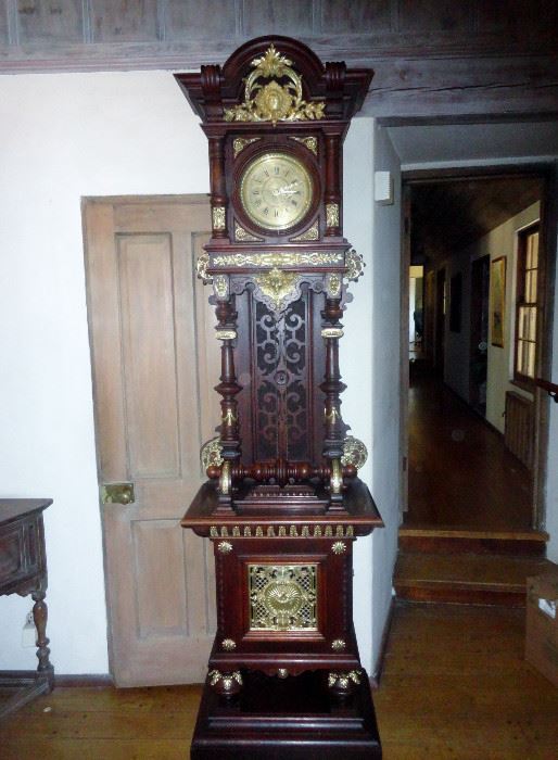 Great 19th century German clock, minor case restotration tic to fab