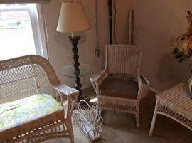 Wicker Set, Nice Pole lamp