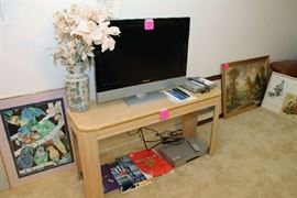 Polaroid Flat Screen TV