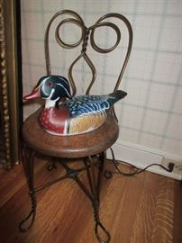 CHILDS ICE CREAM CHAIR