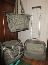 BRIGGS & RILEY LUGGAGE