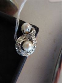 THIS SALE HAS 10KT TO 14KT/ DIAMONDS / GARNETS / JADE / STERLING / RUBIES 