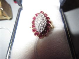 THIS SALE HAS 10KT TO 14KT/ DIAMONDS / GARNETS / JADE / STERLING / RUBIES 