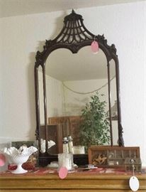 mirror and treasures