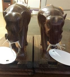 Elephant bookends
