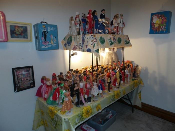 Collection Of Vintage Barbie / Ken / Midge Dolls