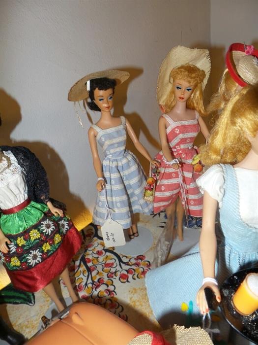 Barbie Suburban Shopper 