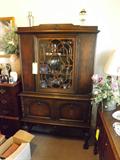 Vintage Art Deco Mahogany "China Cabinet"