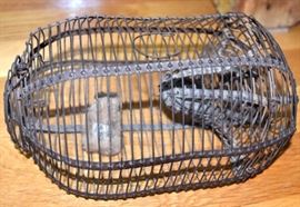 Authentic early mouse trap (with non-authentic mouse)